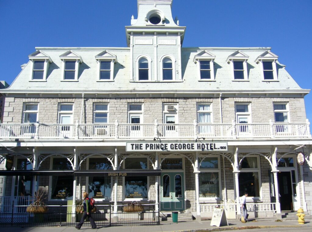 Talk to an online doctor from Prince George Hotel Kingston