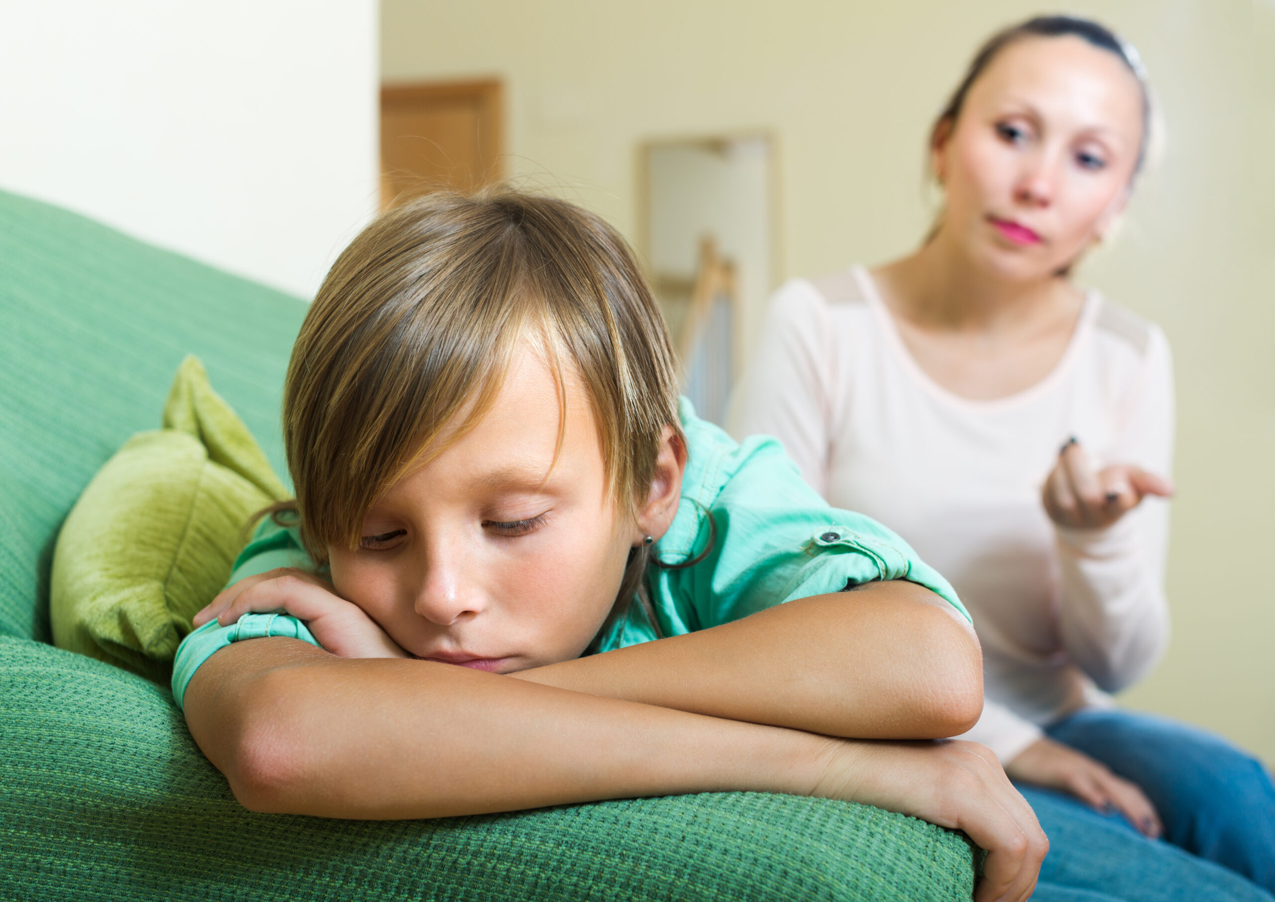 how to help a child with social anxiety